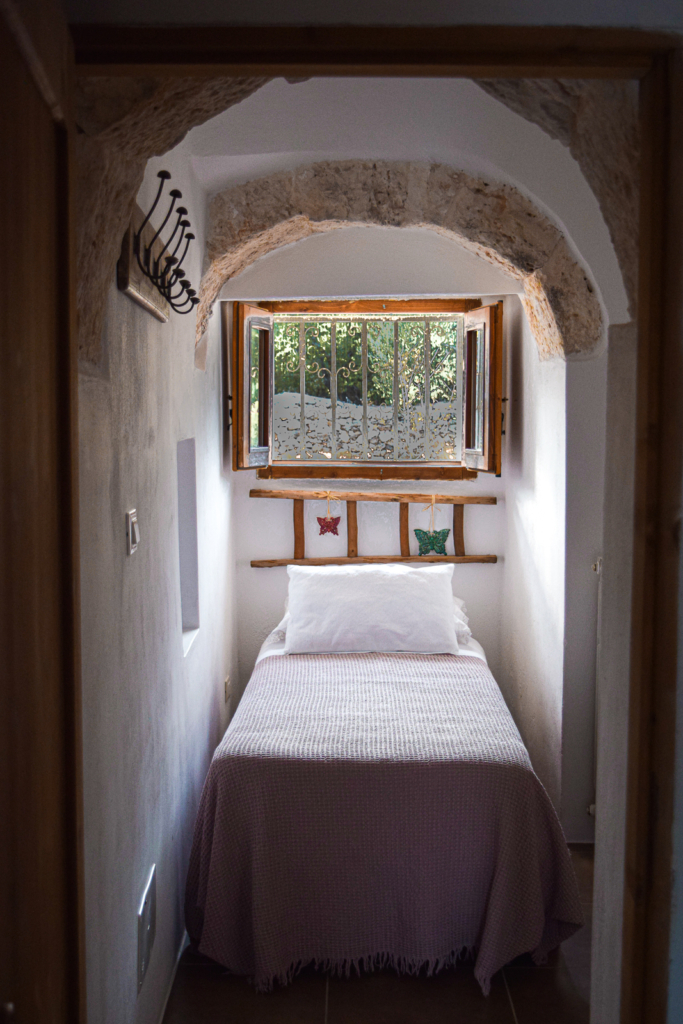 Trullo a ll’éra: Stay In A Trullo In Puglia, Italy where to stay in itria valley alberobello ceglie messapica svadore travel blog guide sleep
