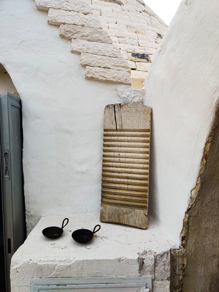 Trullo a ll’éra: Stay In A Trullo In Puglia, Italy where to stay in itria valley alberobello ceglie messapica svadore travel blog guide