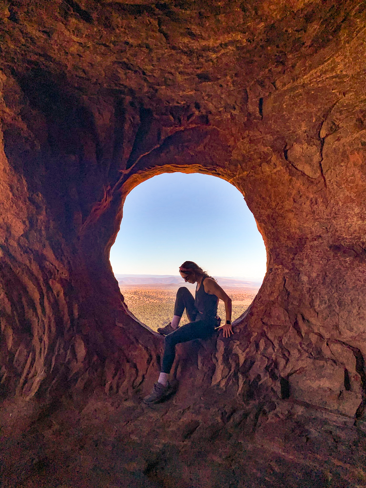 6 Iconic & Secret Sedona Vortex Hikes For All Levels shamans cave robbers roost