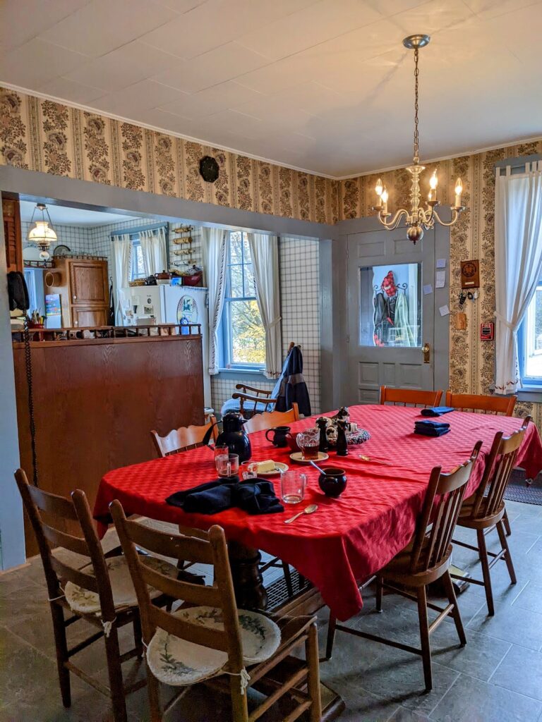 Vermont Farm Bed & Breakfast: Liberty Hill Farm & Inn in Rochester, VT Vermont Farm Bed & Breakfast: Liberty Hill Farm & Inn in Rochester, VT