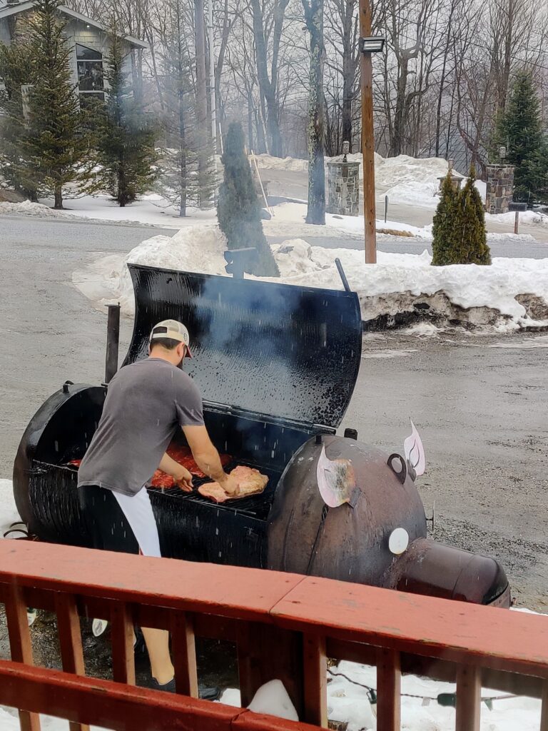 7 Best Restaurants in Vermont & Places to Eat moguls sports pub killington 7 Best Restaurants in Vermont & Places to Eat moguls sports pub killington