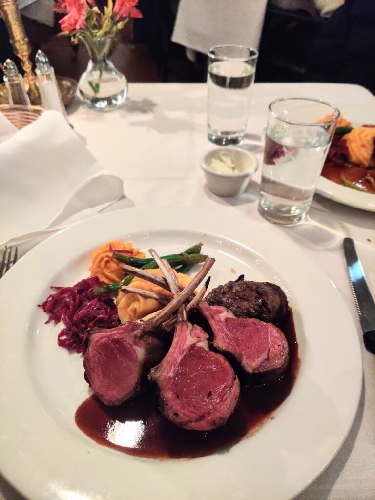 7 Best Restaurants in Vermont & Places to Eat chez henri sugarbush 7 Best Restaurants in Vermont & Places to Eat chez henri sugarbush