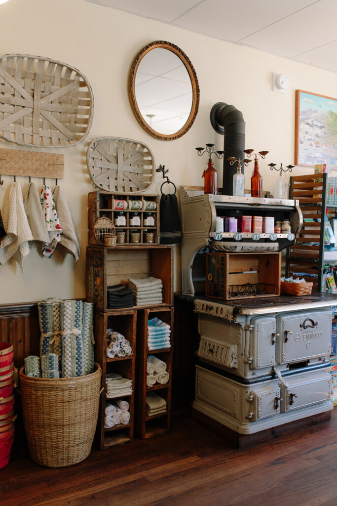 7 Best Restaurants in Vermont & Places to Eat rochester cafe 7 Best Restaurants in Vermont & Places to Eat rochester cafe