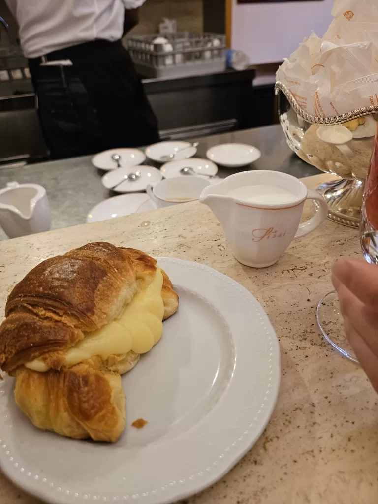 6 Best Cafes in Milan According to a Local pasticceria sissi