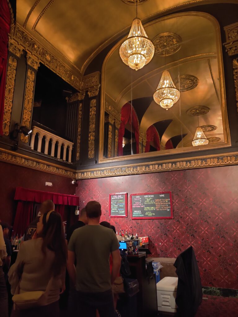 A Night at The Capitol Theatre, Port Chester