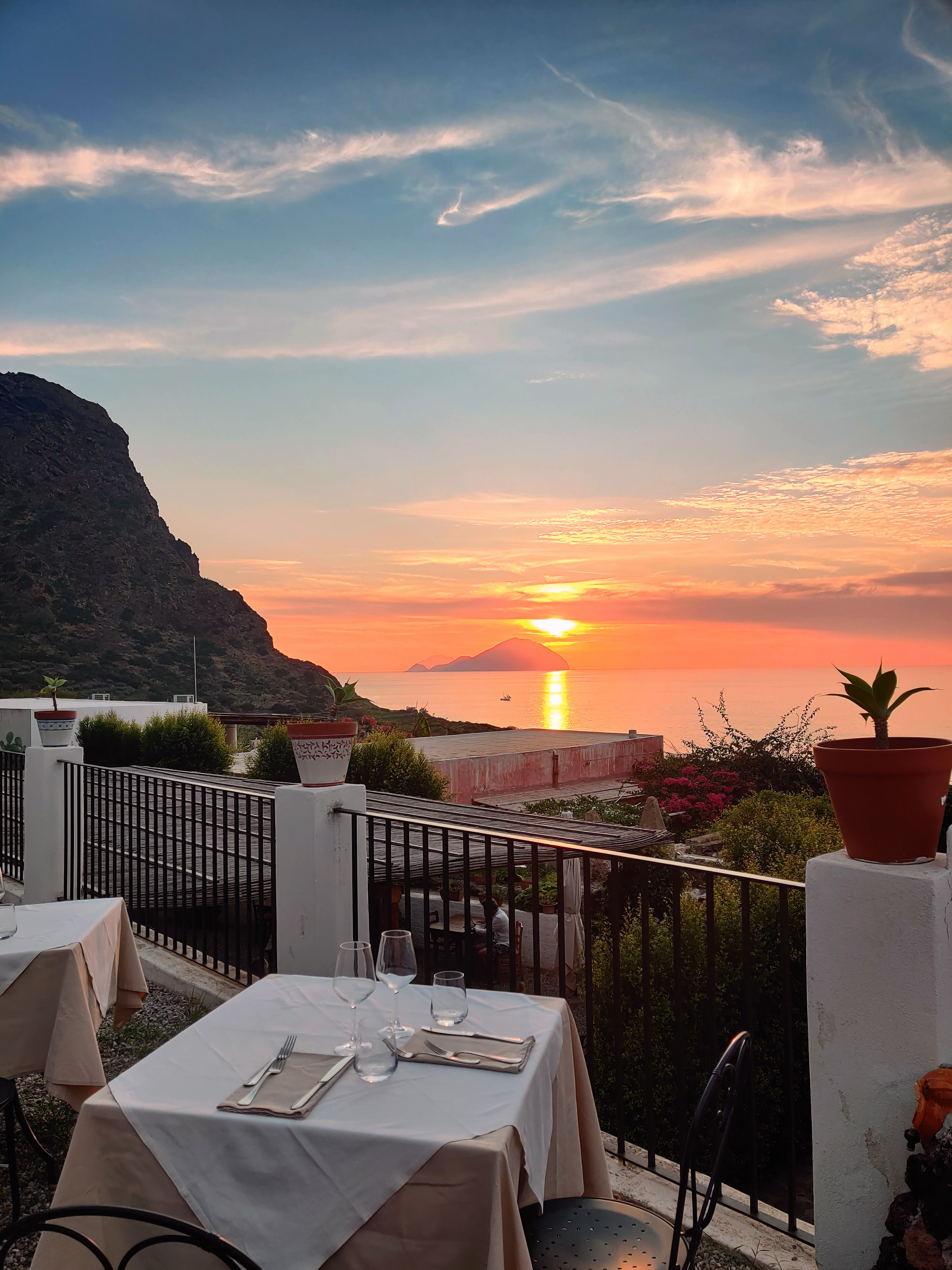 What to Do in Salina, Sicily: A 3 Day Itinerary pollara la locanda del postino cena dinner
