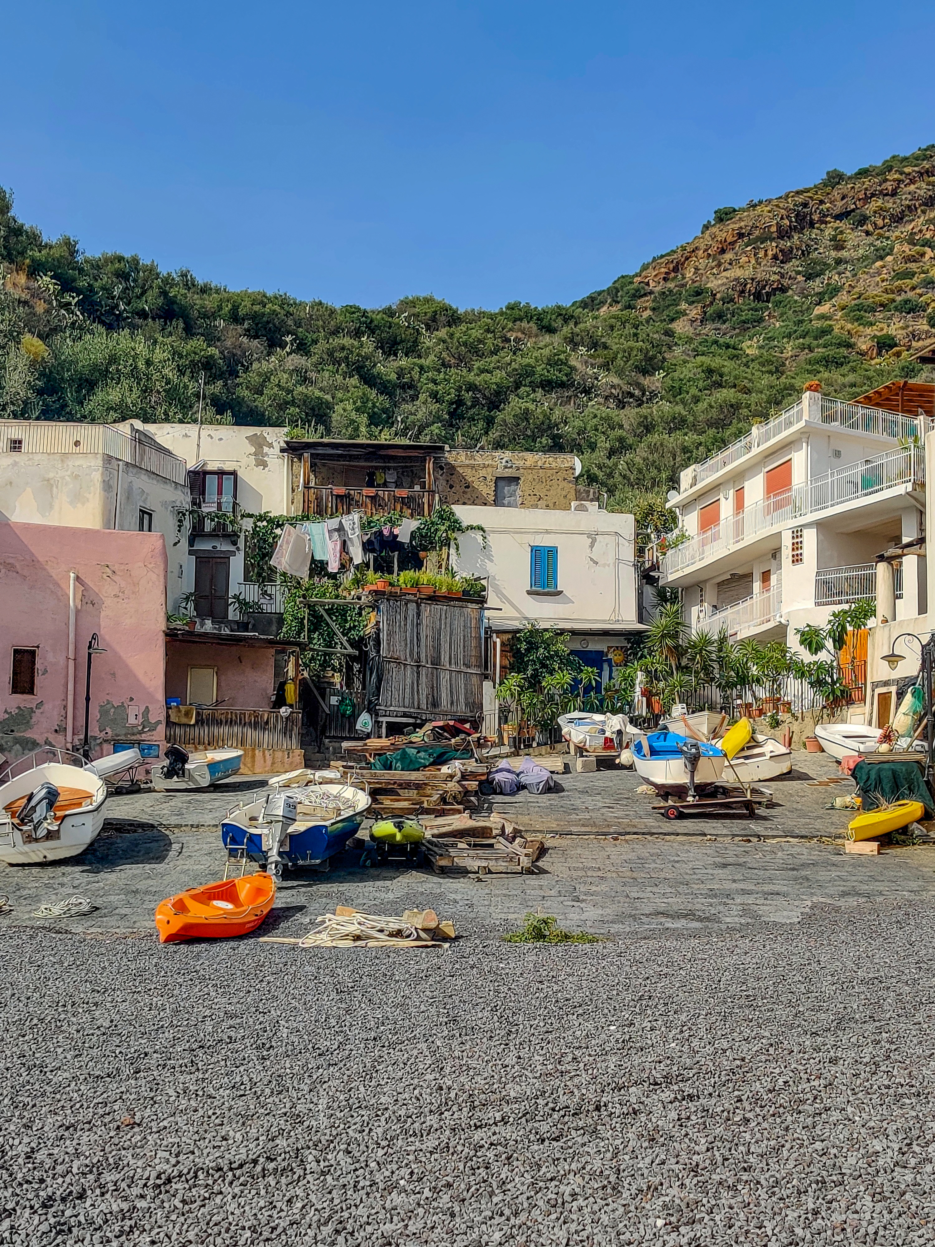 What to Do in Salina, Sicily: A 3 Day Itinerary rinella beach